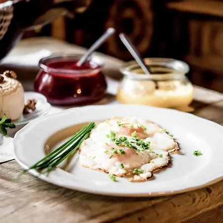 Bed & Breakfast Lesniczowka U Zieby