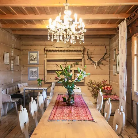 Lesniczowka U Zieby كوشتيليسكا