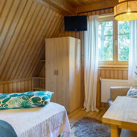 Bed & Breakfast Lesniczowka U Zieby *