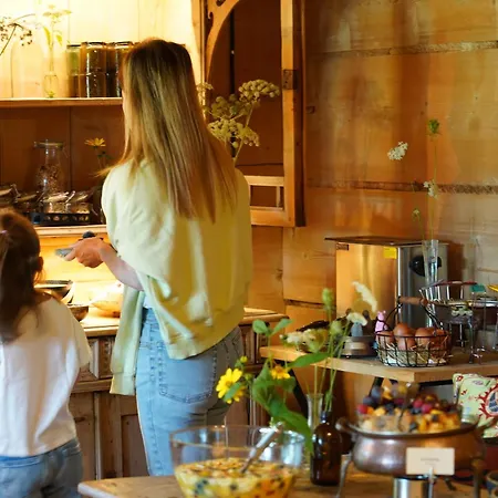 فندق مبيت وإفطار Lesniczowka U Zieby