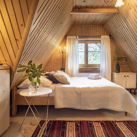 فندق مبيت وإفطار Lesniczowka U Zieby كوشتيليسكا