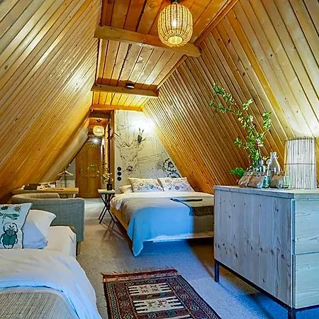 Couette-café Lesniczowka U Zieby 3*